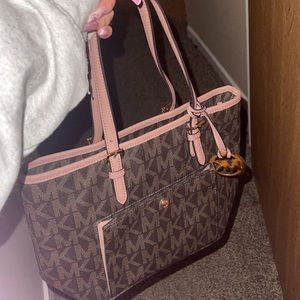 Michael Kors bag never used
